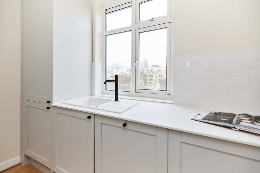 Фото The Wandsworth Gem - Astonishing 3bdr Flat