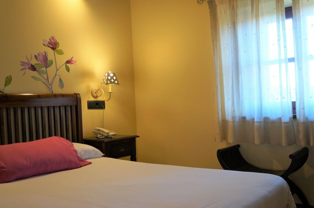 Фото Hotel Rural Palacio Fernández Heres