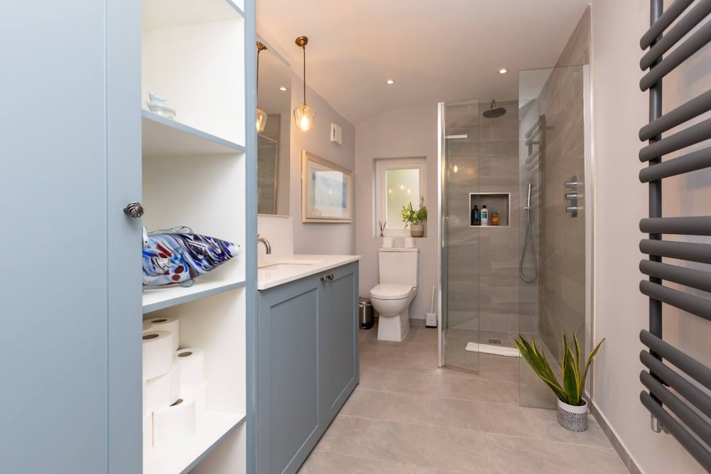 Фото Vibrant 1bd Home With Outdoor Patio - Hammersmith!