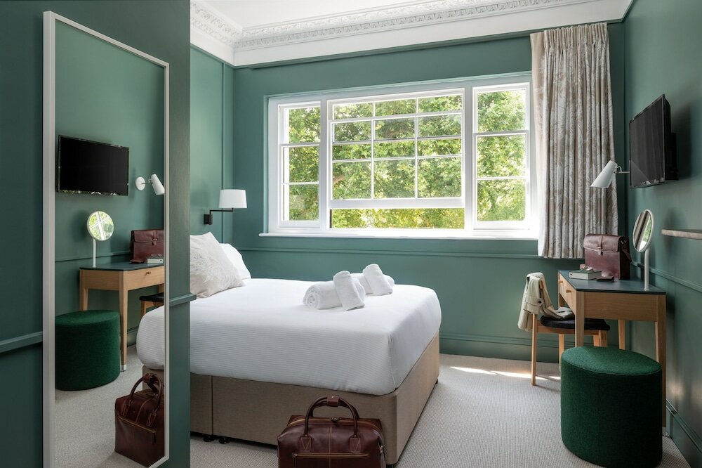 Фото The Goodenough Hotel London