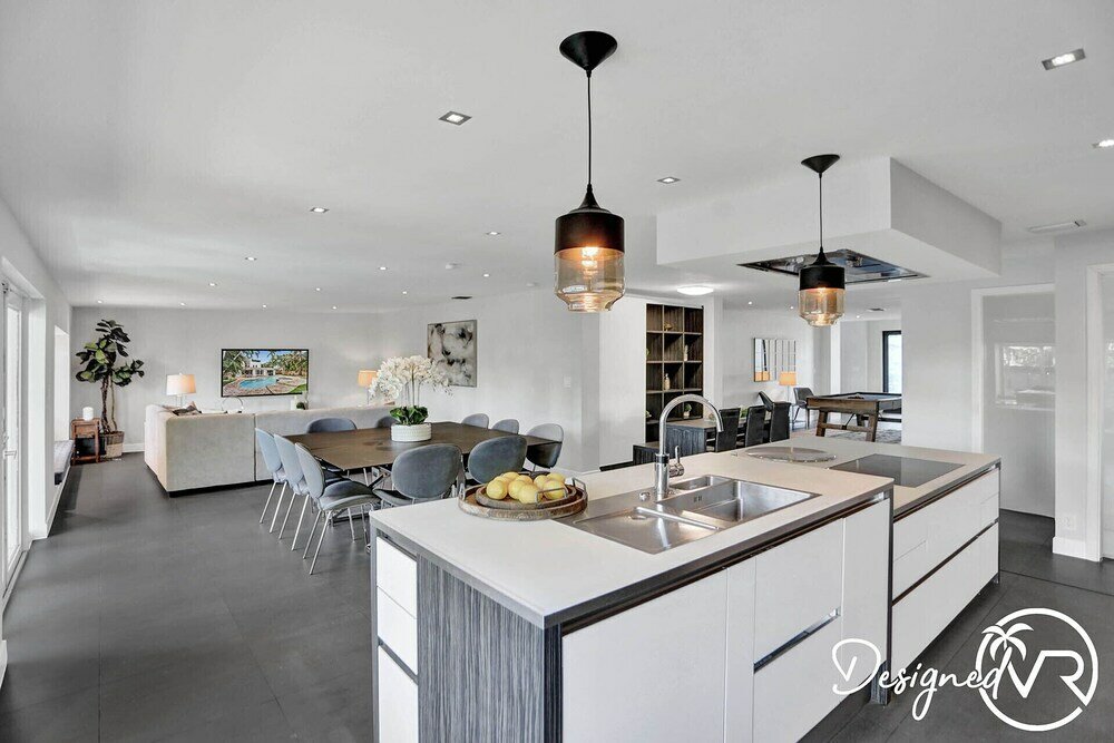 Фото Stunning 5 Br with Heated Pool & Gaming