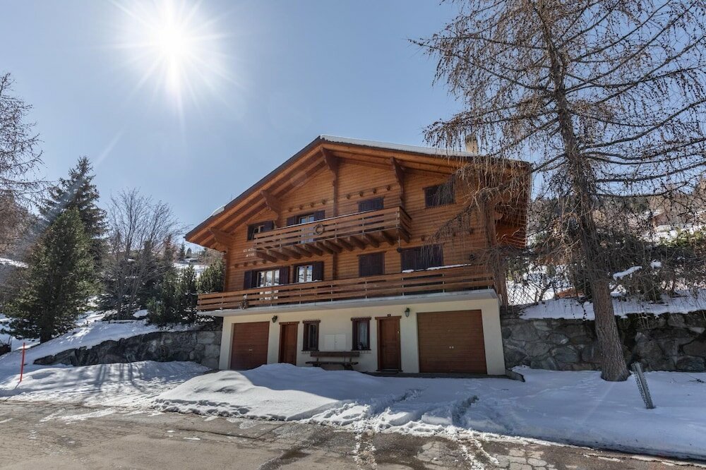 Фото Chalet La Caleche