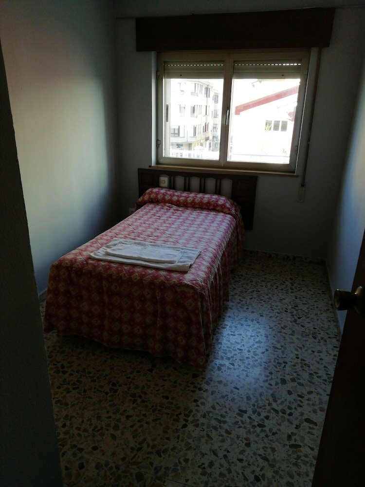 Фото Hostal La Estrada Restaurante