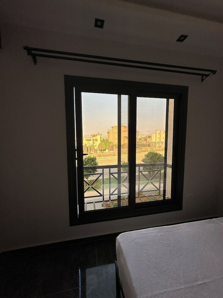 Фото Travelholic Auc Residence