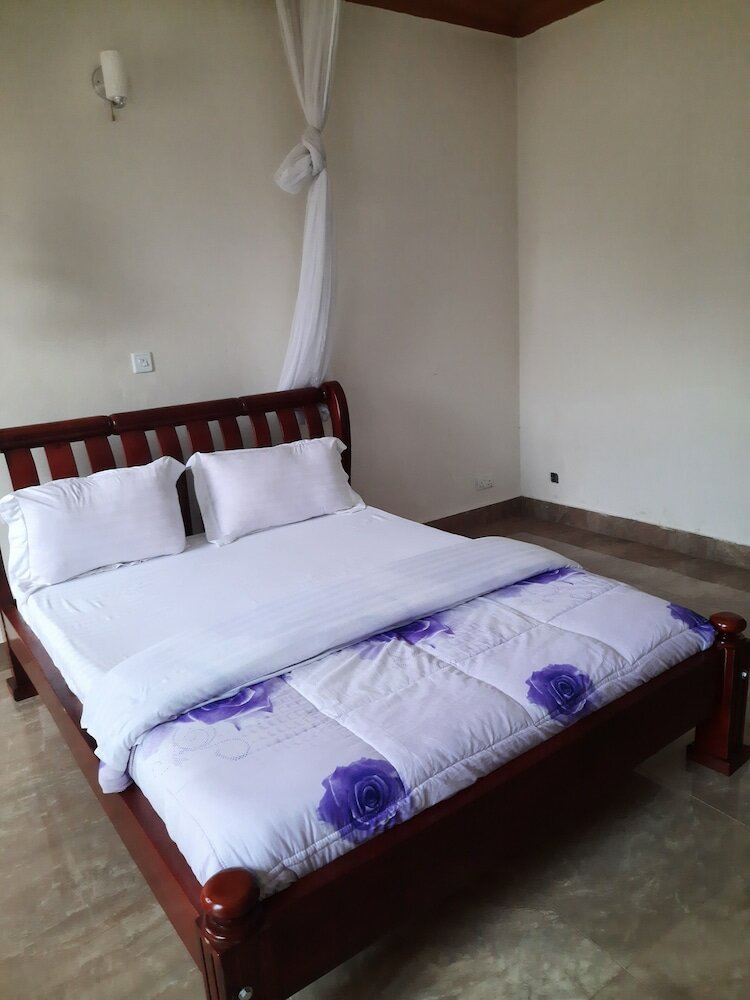 Фото Airport Side Hotel Entebbe