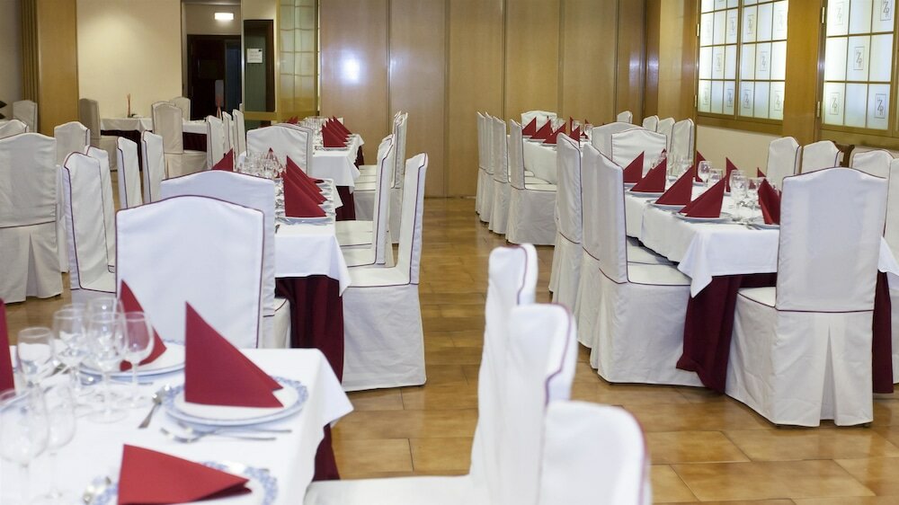 Фото Hotel Zaragoza Royal