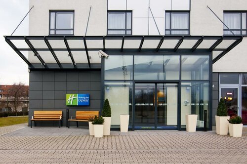 Внешний вид отеля Holiday Inn Express Dusseldorf - City North в Дюссельдорфе, фото 5