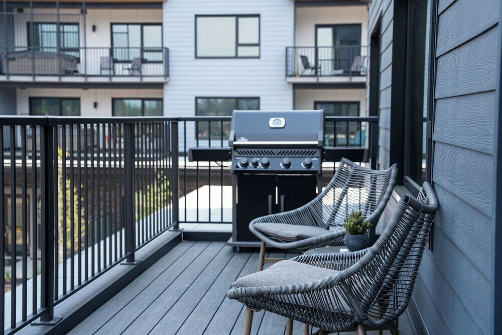 Фото Glades and Green by Revelstoke Vacations