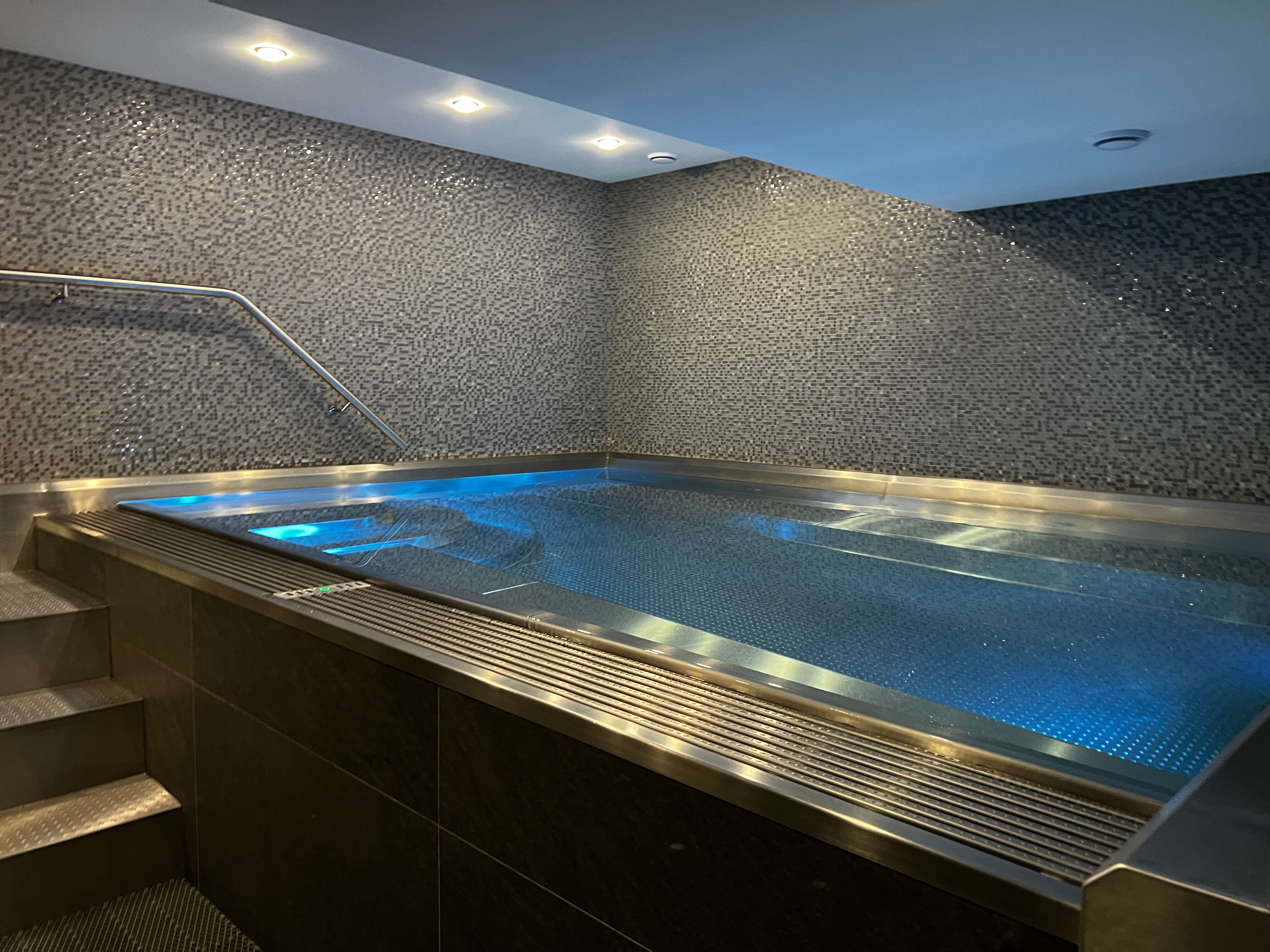 Фото Crown Hotel Санкт-Петербург