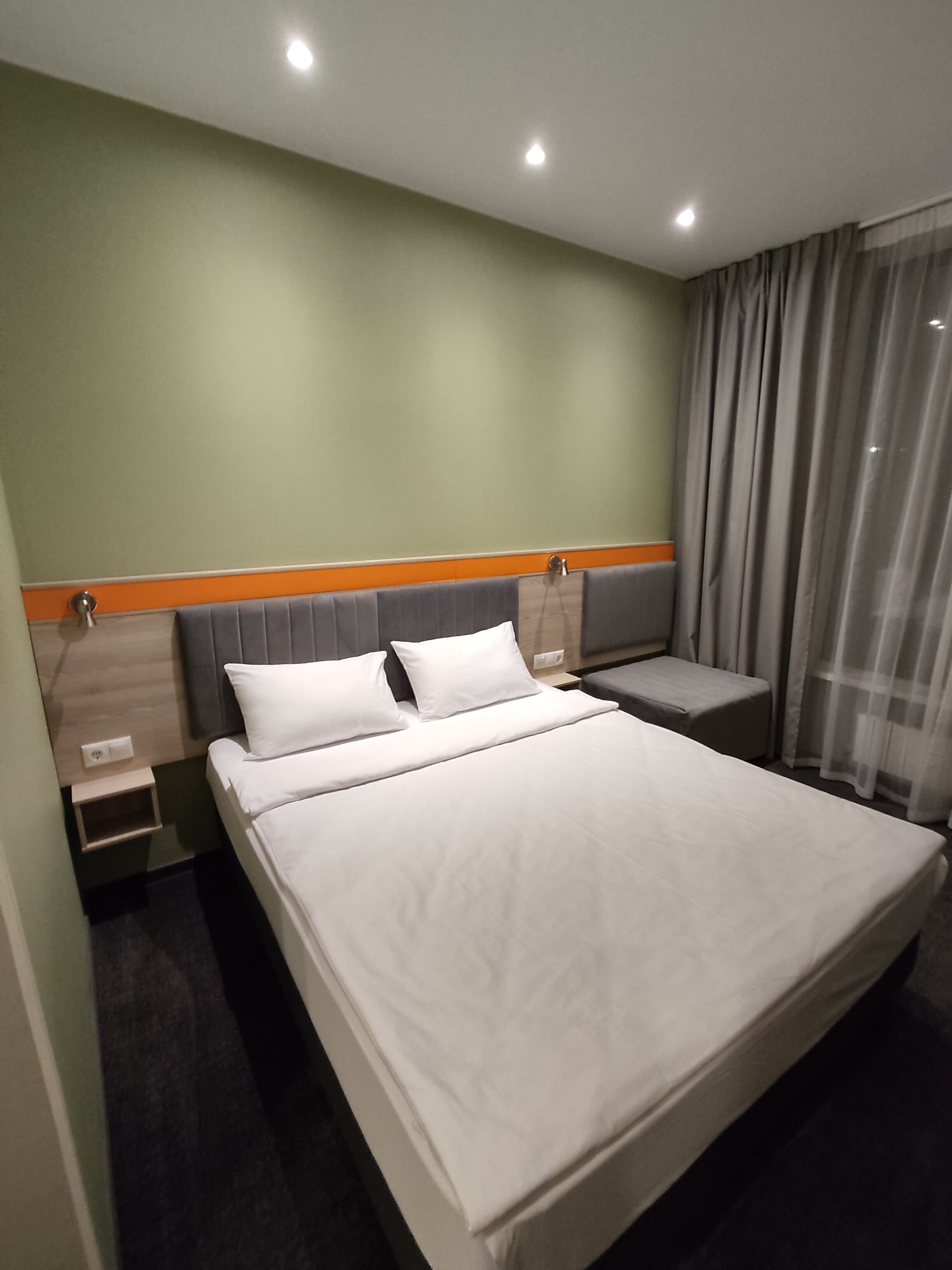 Фото отеля 2