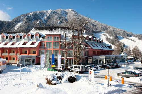 Фото Ramada Hotel & Suites by Wyndham Kranjska Gora