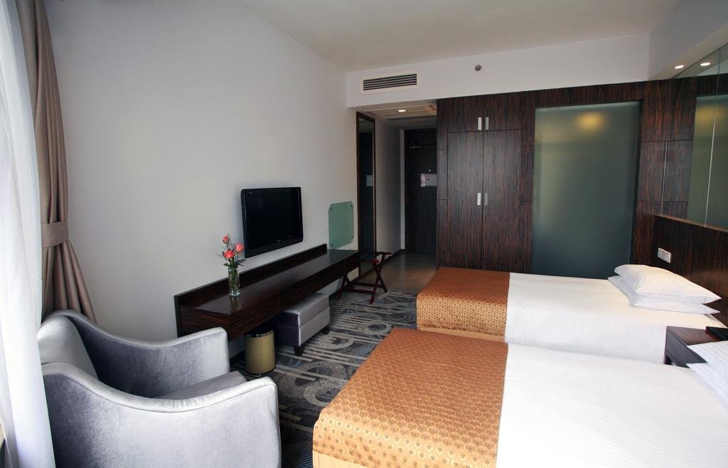 Фото City Hotel Shanghai