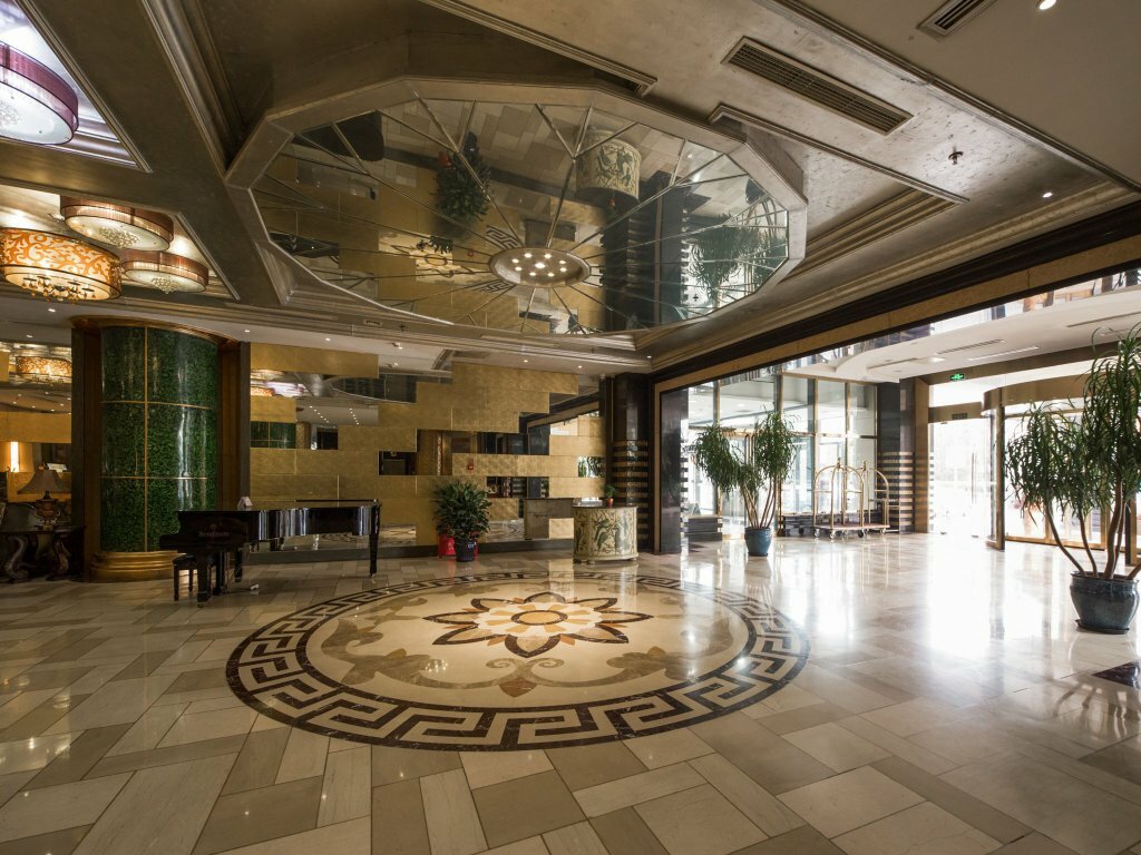 Фото отеля 2