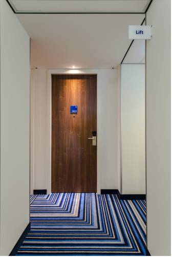 Фото Holiday Inn Express Rotterdam - Central Station