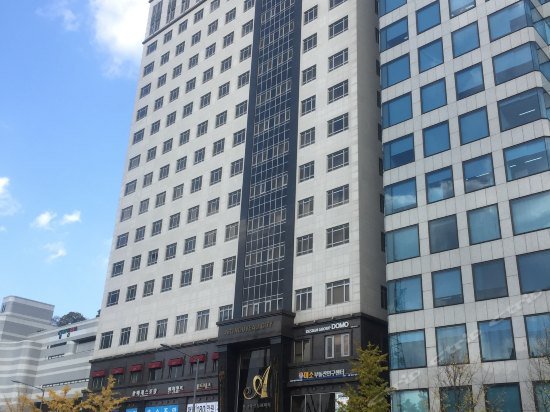 Фото Yeoksam Artnouveau City Hotel and Residence