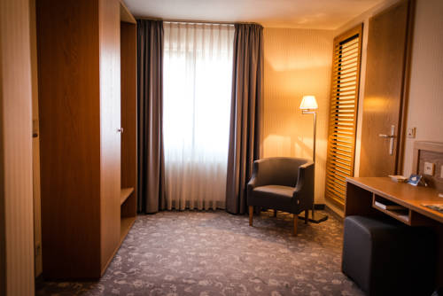 Фото Townhouse Hotel