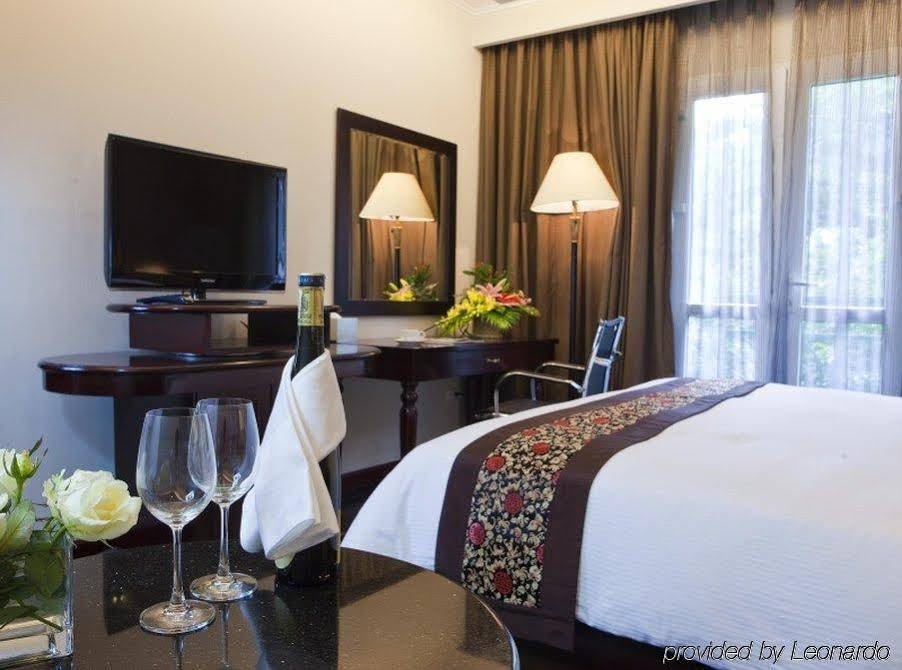 Фото Medallion Hanoi Boutique Hotel