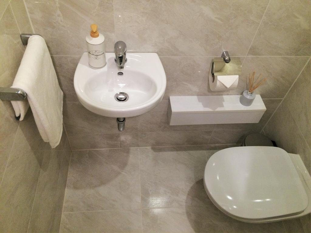 Фото Chestnut Suite - Luxury Home Downtown