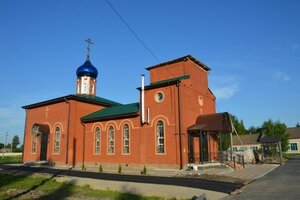 Церковь Серафима Саровского (Молодёжная ул., 9, д. Гирьи), православный храм в Курской области