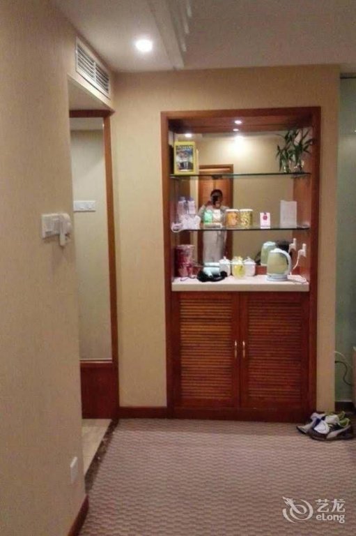 Фото Chongqing Milky Way Hotel