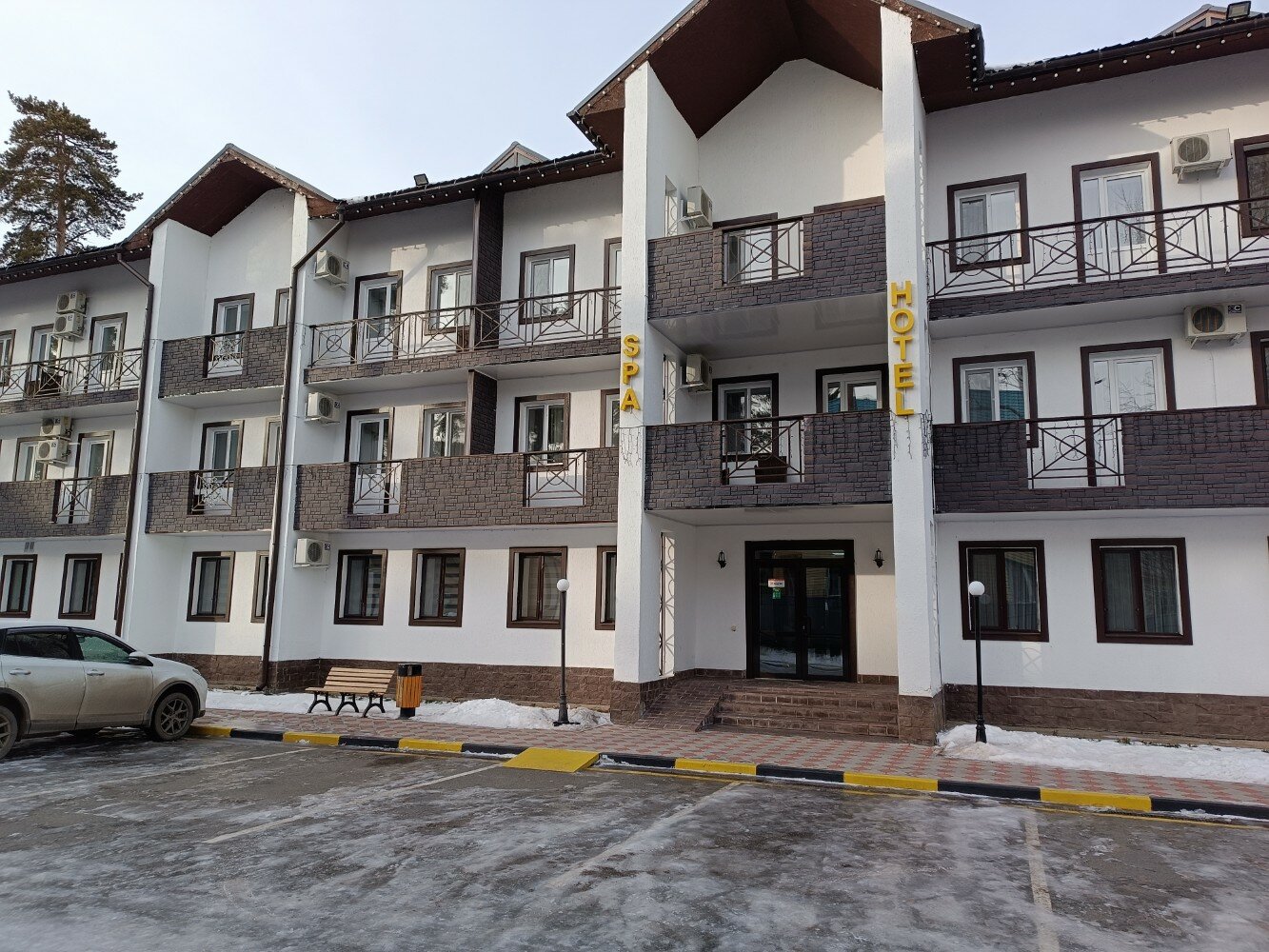 Фото отеля 1