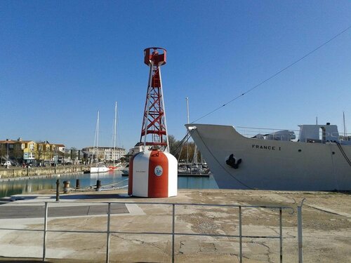 Гостиница Hotel La Marine в Ла-Рошеле