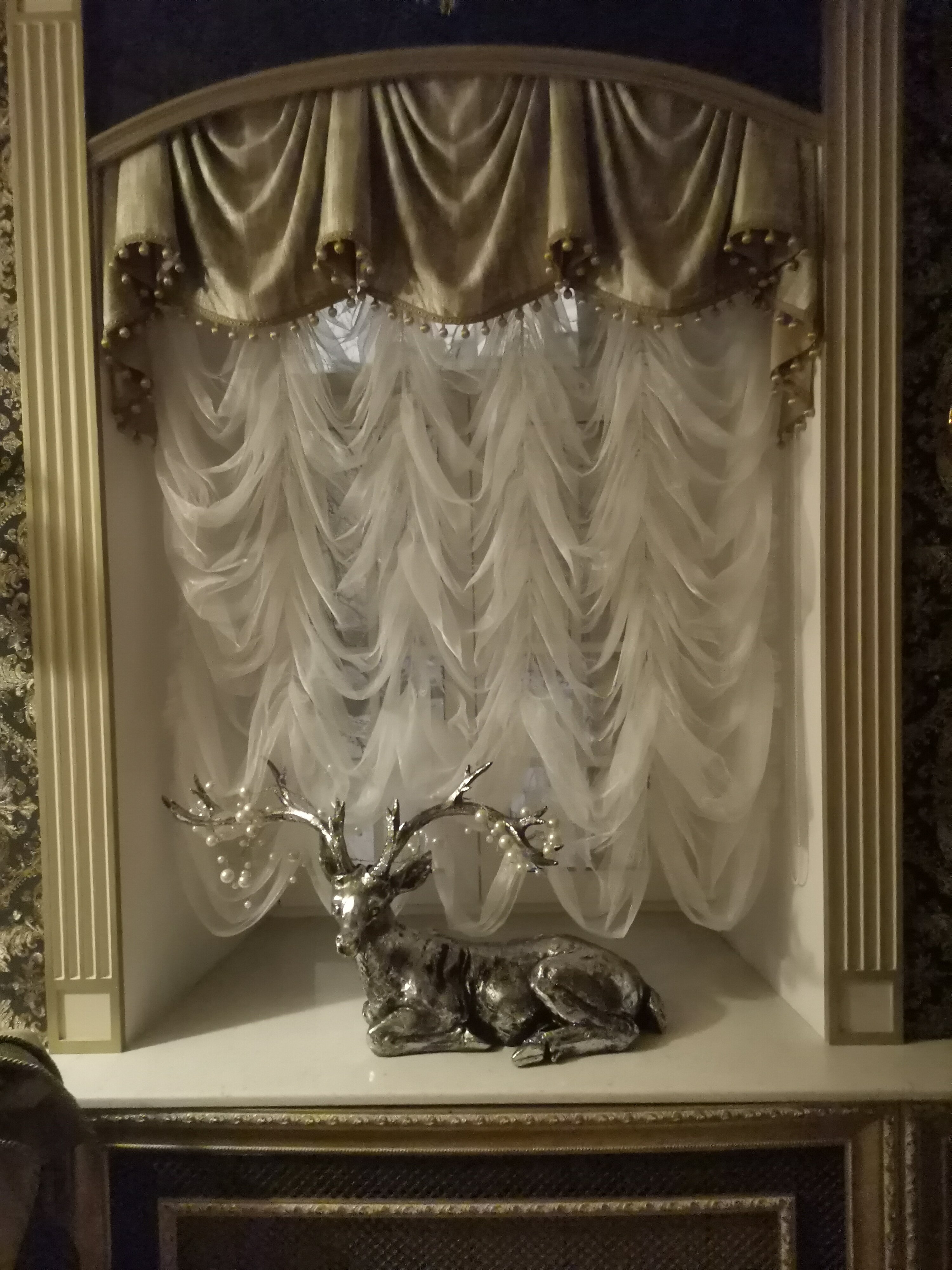 Фото Капитель