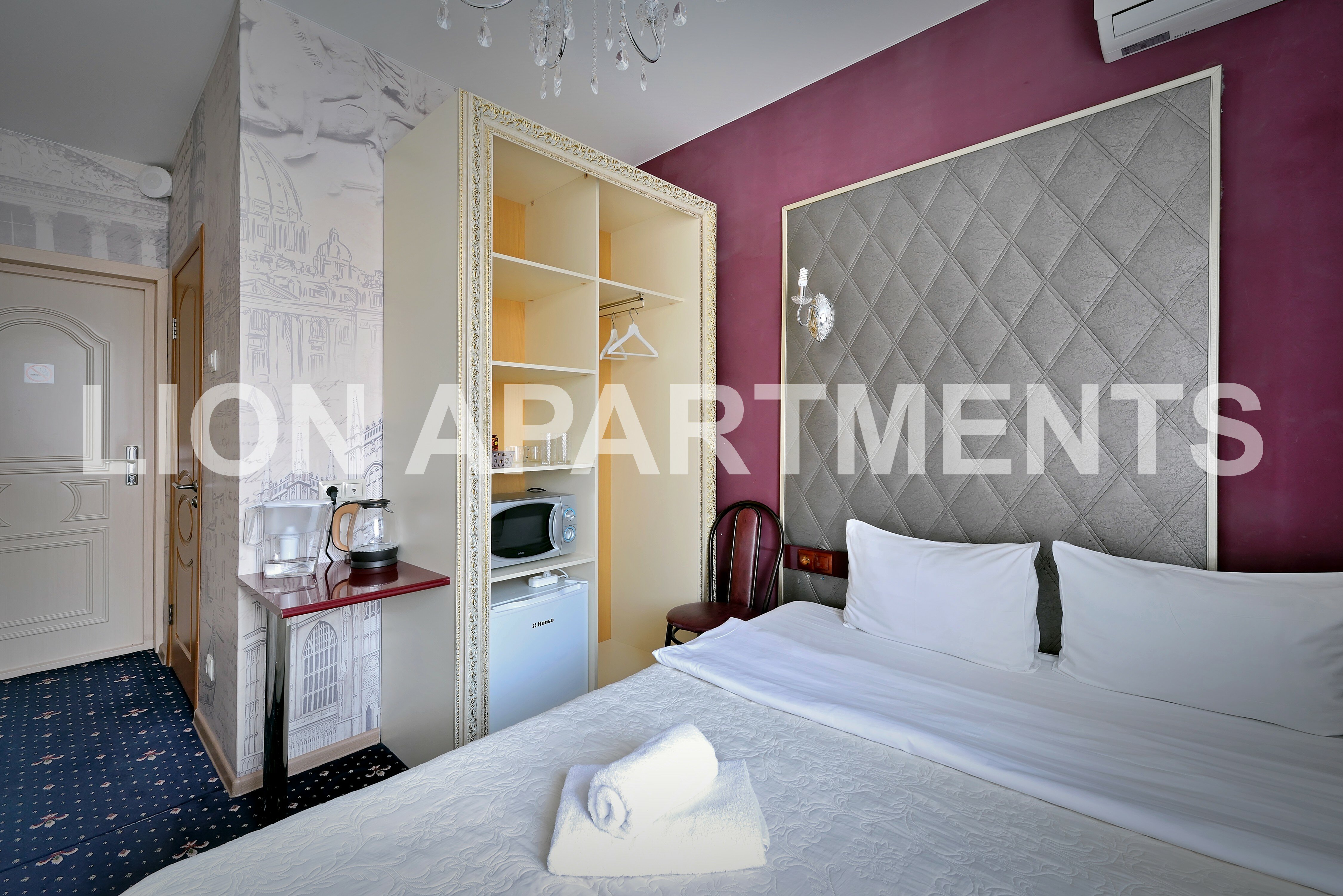 Фото Lion Apartments