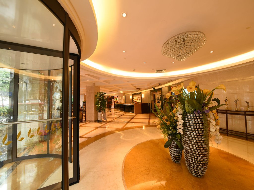 Фото Leeden Hotel Chengdu