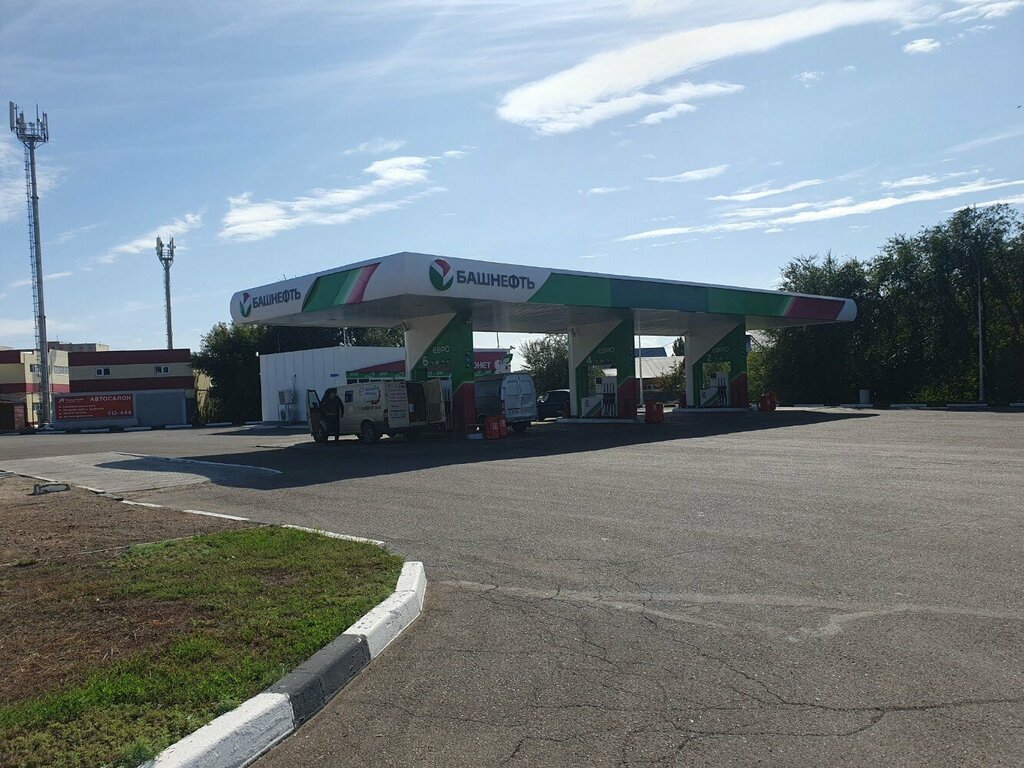 Gas station Bashneft, Orenburg, photo