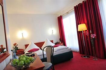 Гостиница Cerano City Hotel Koln Am Dom в Кёльне