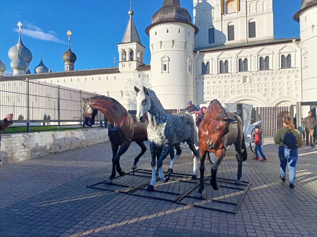 Достопримечательность Святые ворота Ростовского Кремля, Ростов, фото