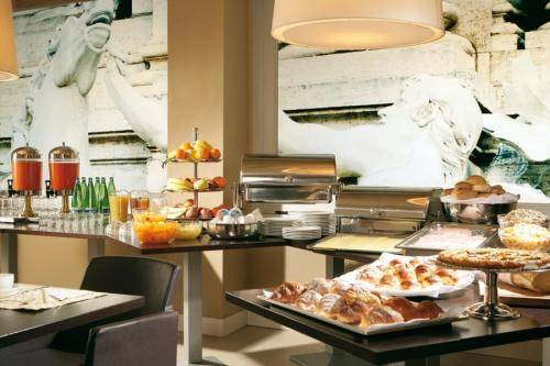 Фото Hotel Saint John