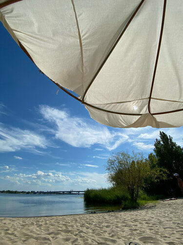 Kokraklar orasida sik bilan porno