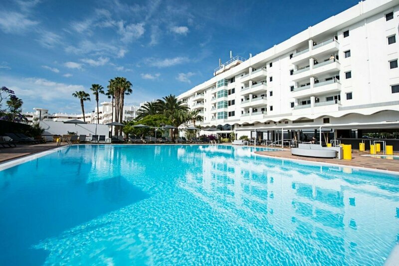 Гостиница AxelBeach Maspalomas Apartments & Lounge Club - Adults Only