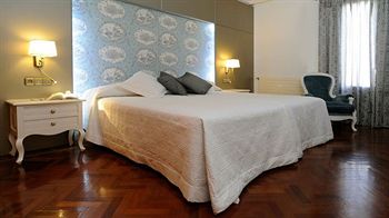 Фото Hotel II Virrey Palafox