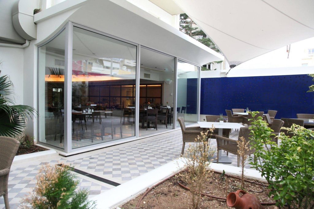 Фото Atrion Hotel