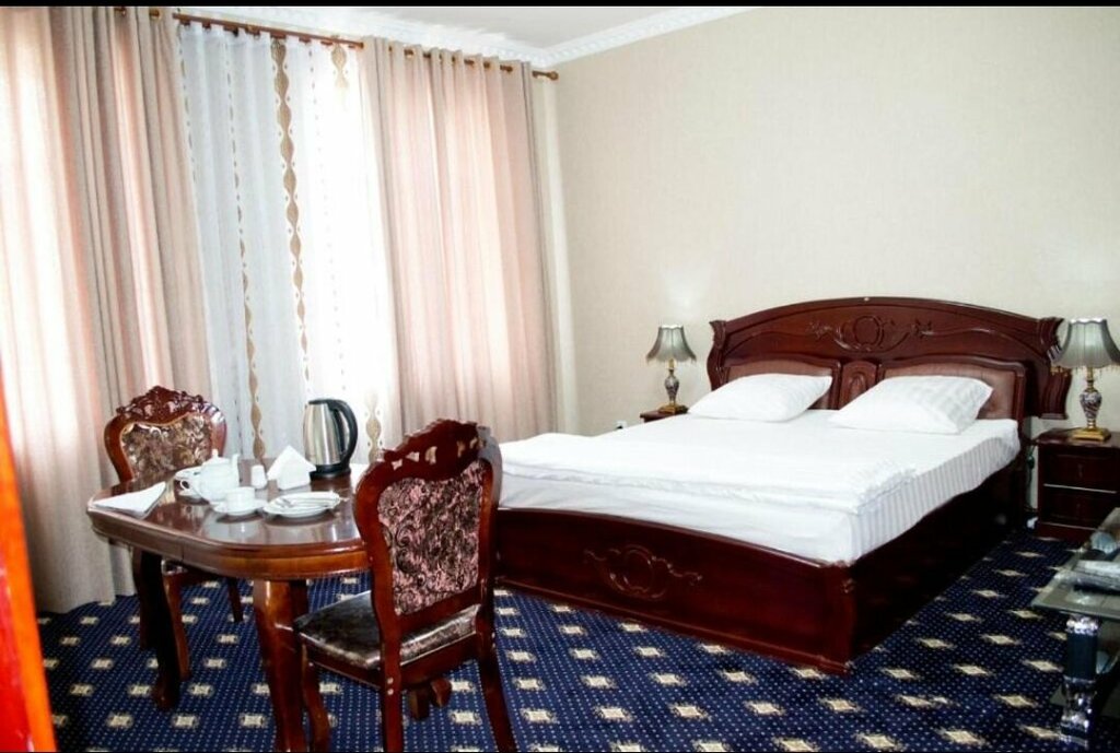 Гостиница Бохтариён, Бохтар, фото