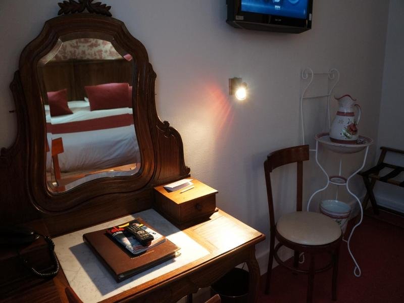 Фото Hôtel La Bonne Adresse