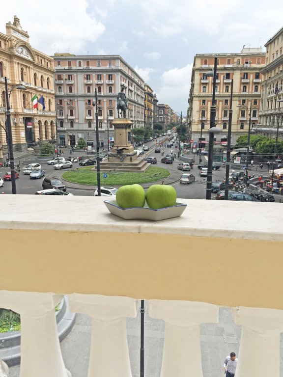 Фото Piazza Bovio 22