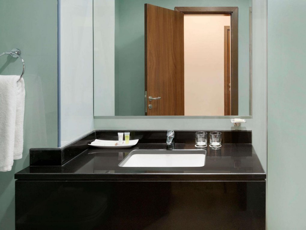 Фото Ramada Encore by Wyndham Al Khobar Olaya