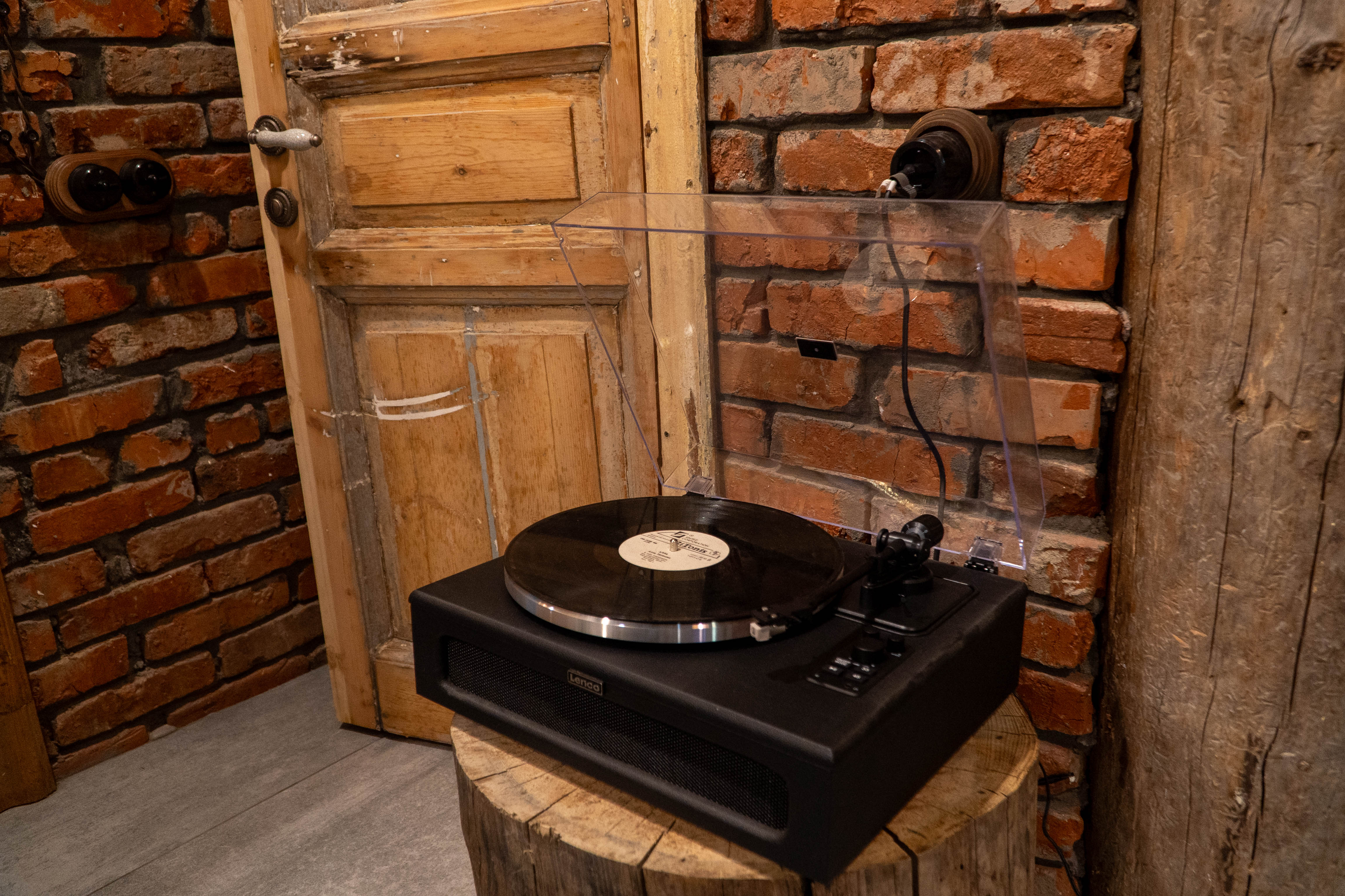 Фото Cabin Shale