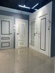 Leskom (Stroiteley Avenue, 67), doors