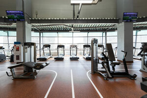 Hit Fitness (Komendantskaya square, 1) ، نادي اللياقة البدنية