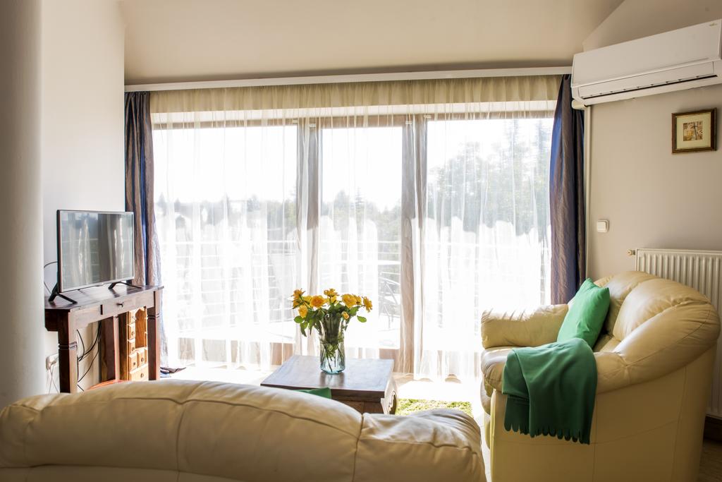 Фото Feng Shui Wellness Apartmanház