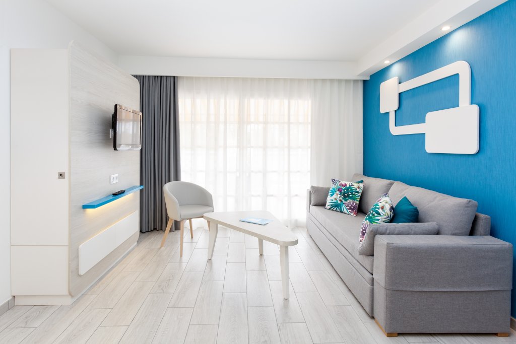 Фото Hotel Tropical Park