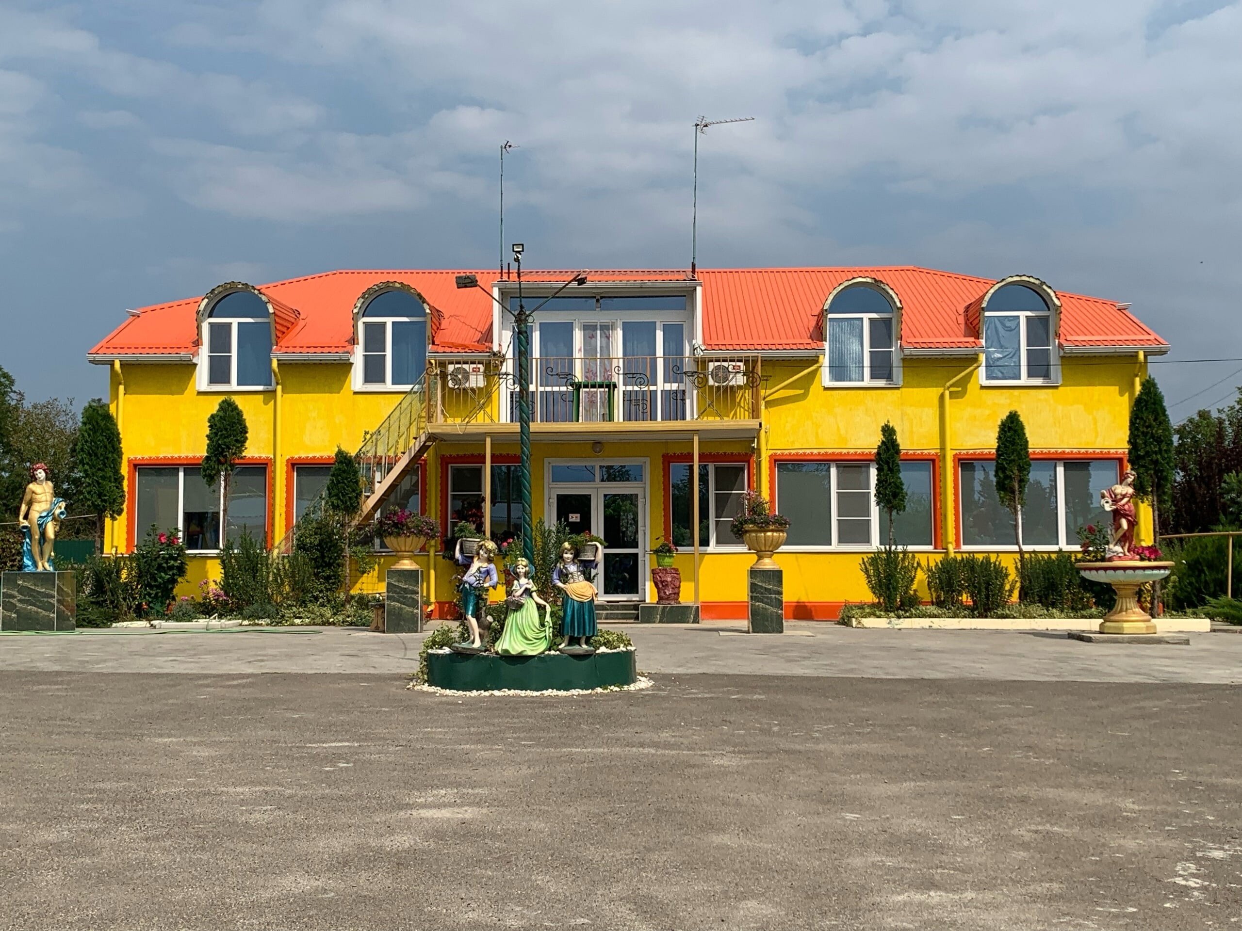 Фото отеля 1