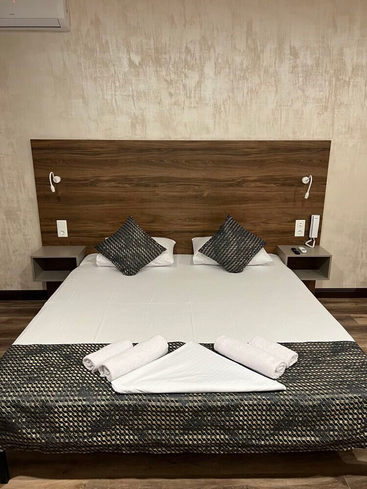 Фото Галеон