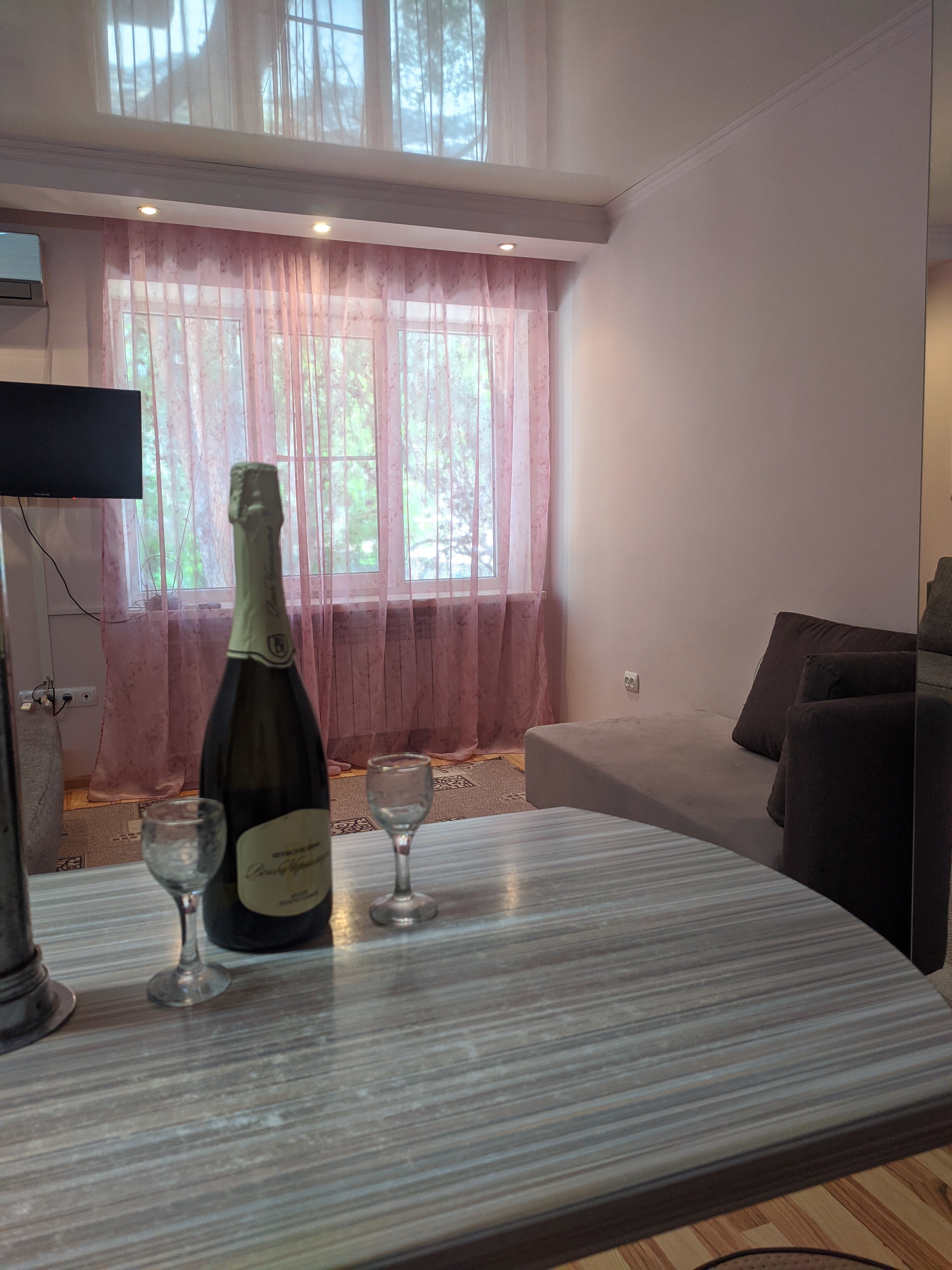 Фото Меблированные Комнаты Студия для Бюджетного Отдыха