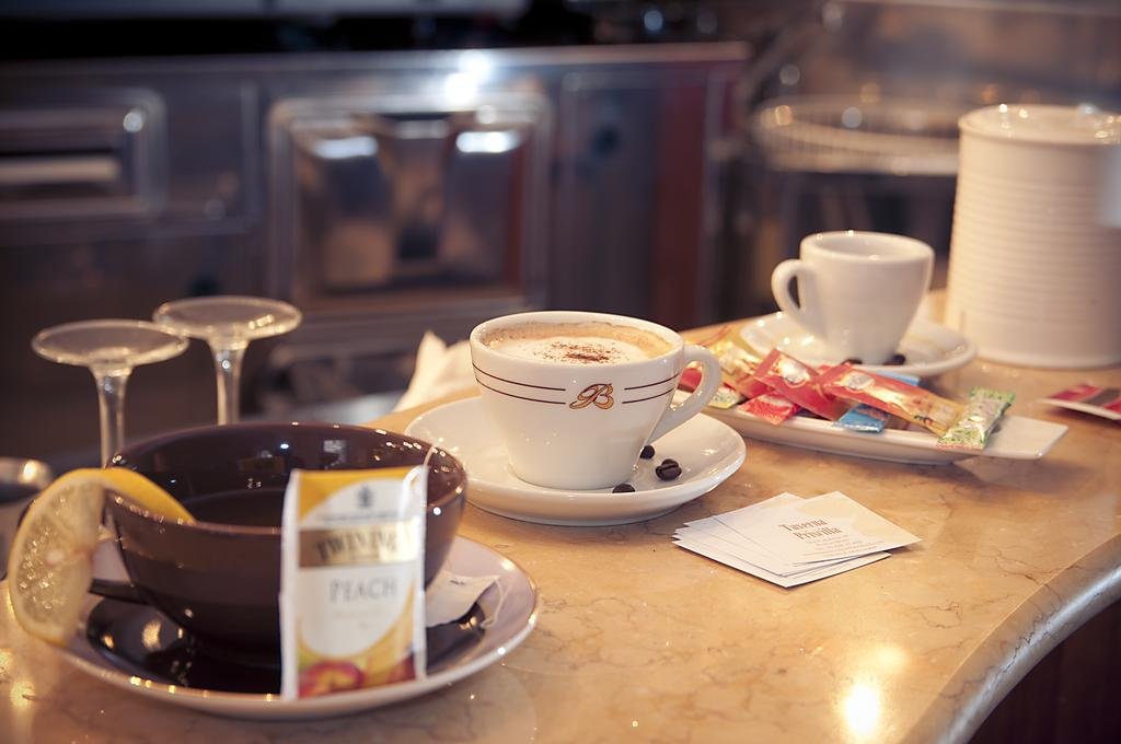 Фото Priscilla Hotel